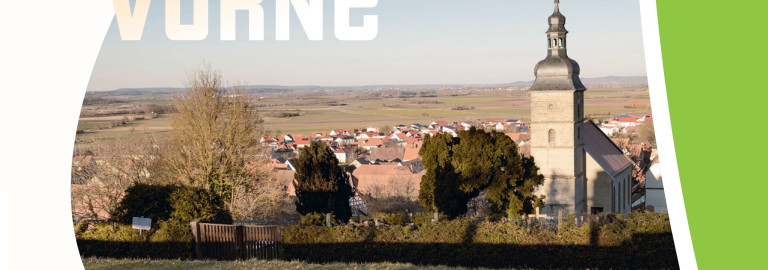 Blick auf Kirchturm von Burgbernheim